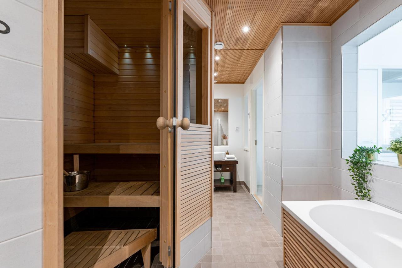 "Penthouse" - Renovated 1Br Apt With Sauna & 60M2 Private Terrace, Hosted By 2Ndhomes تامبير المظهر الخارجي الصورة