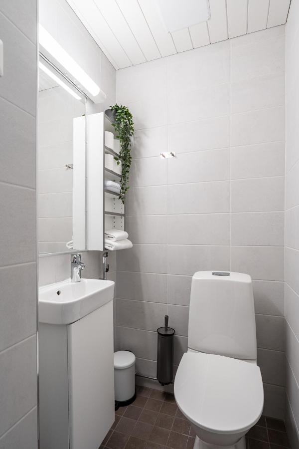 "Penthouse" - Renovated 1Br Apt With Sauna & 60M2 Private Terrace, Hosted By 2Ndhomes تامبير المظهر الخارجي الصورة