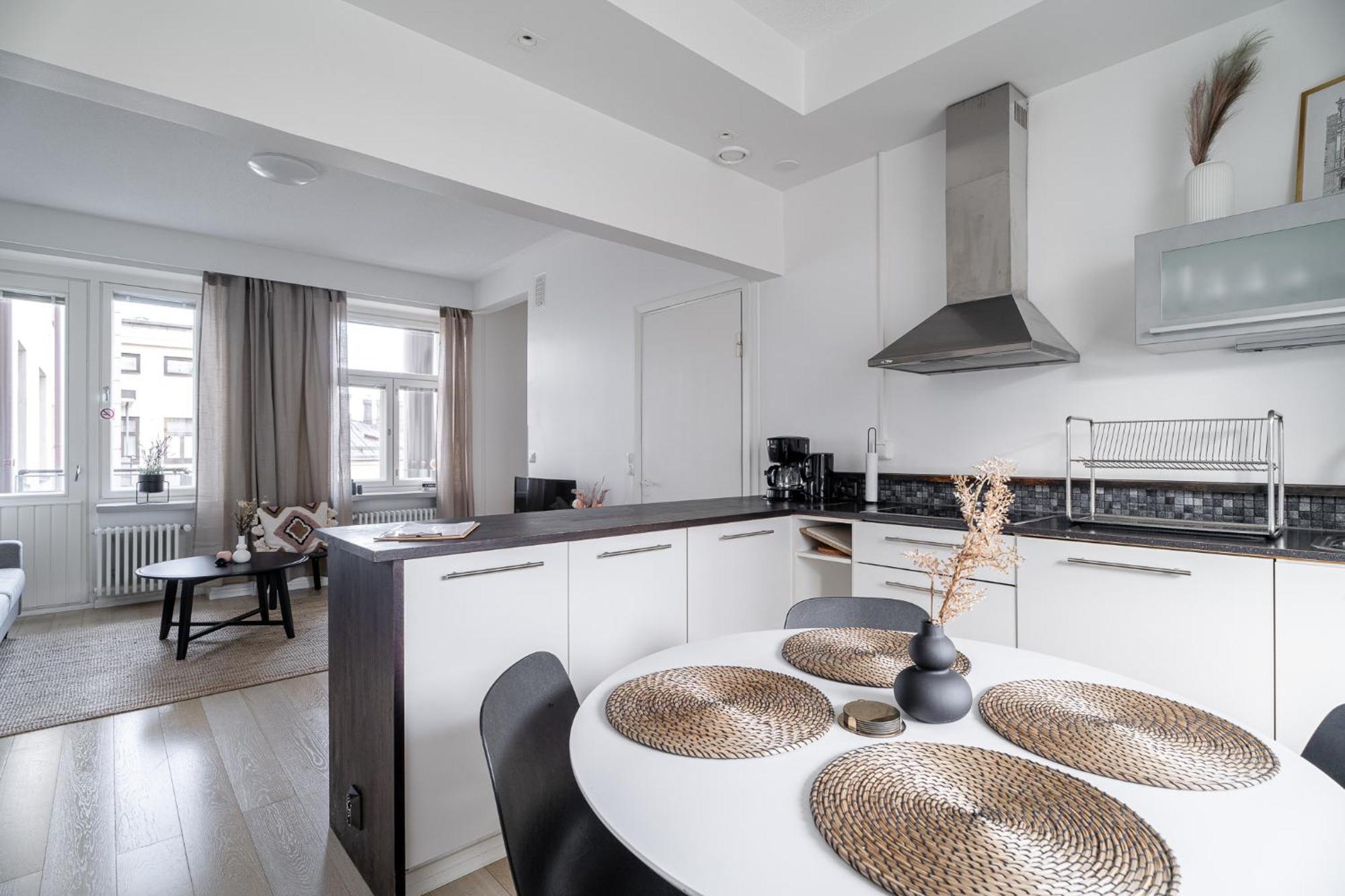 "Penthouse" - Renovated 1Br Apt With Sauna & 60M2 Private Terrace, Hosted By 2Ndhomes تامبير المظهر الخارجي الصورة